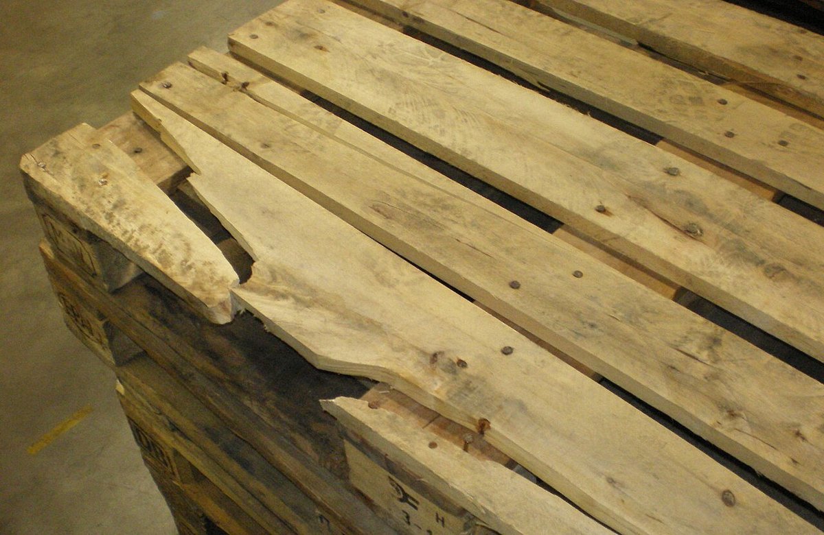 Cracked deck board on a pallet